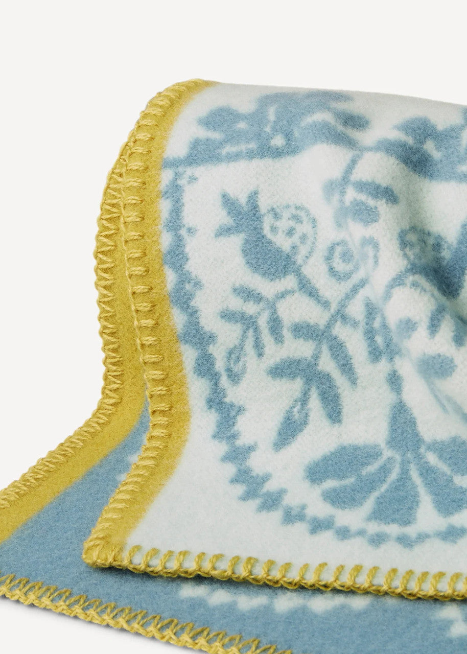 Oleana Lap/Baby Blanket, 208-N Light Blue