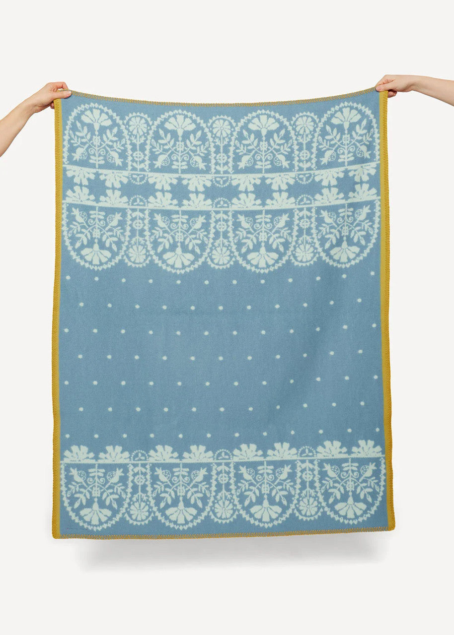 Oleana Lap/Baby Blanket, 208-N Light Blue