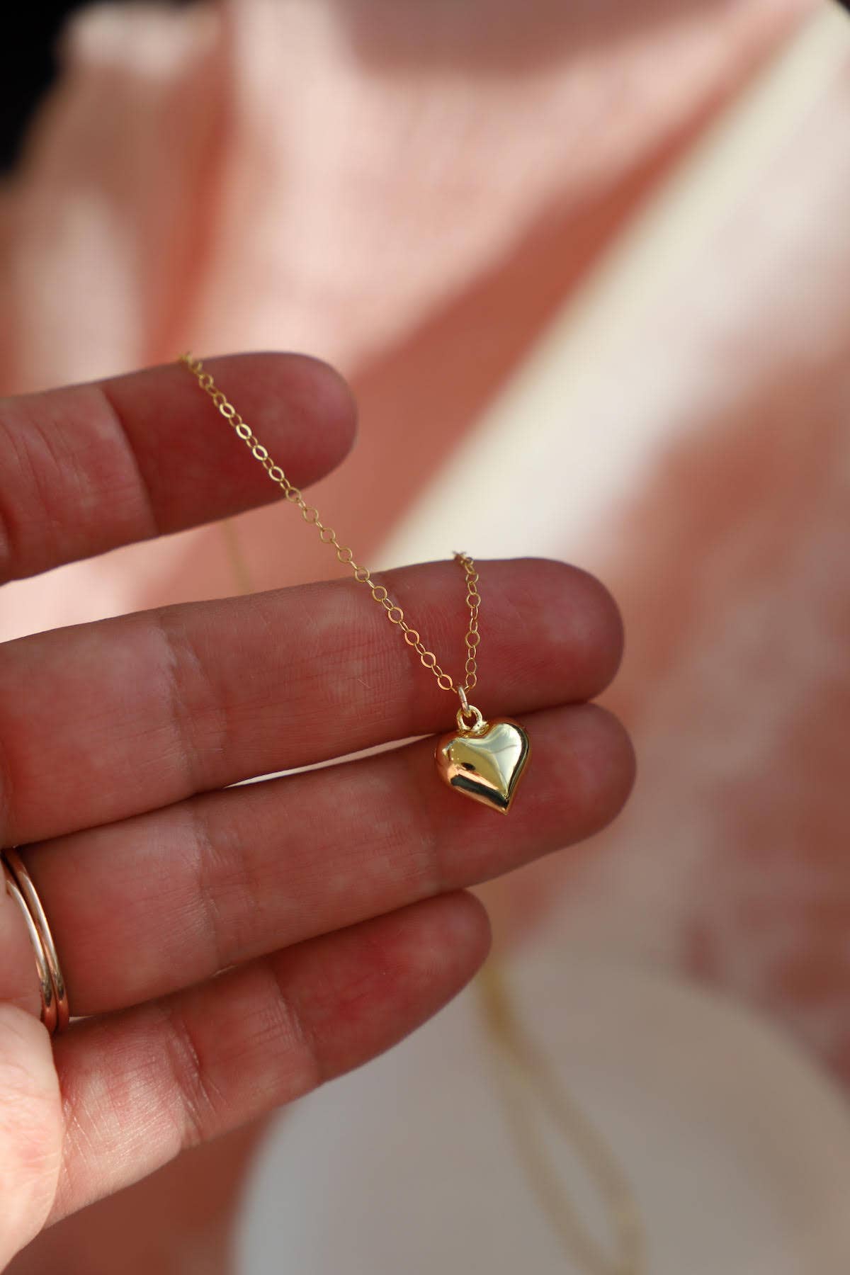 GOLD CLARA PUFF HEART NECKLACE: Yellow Gold