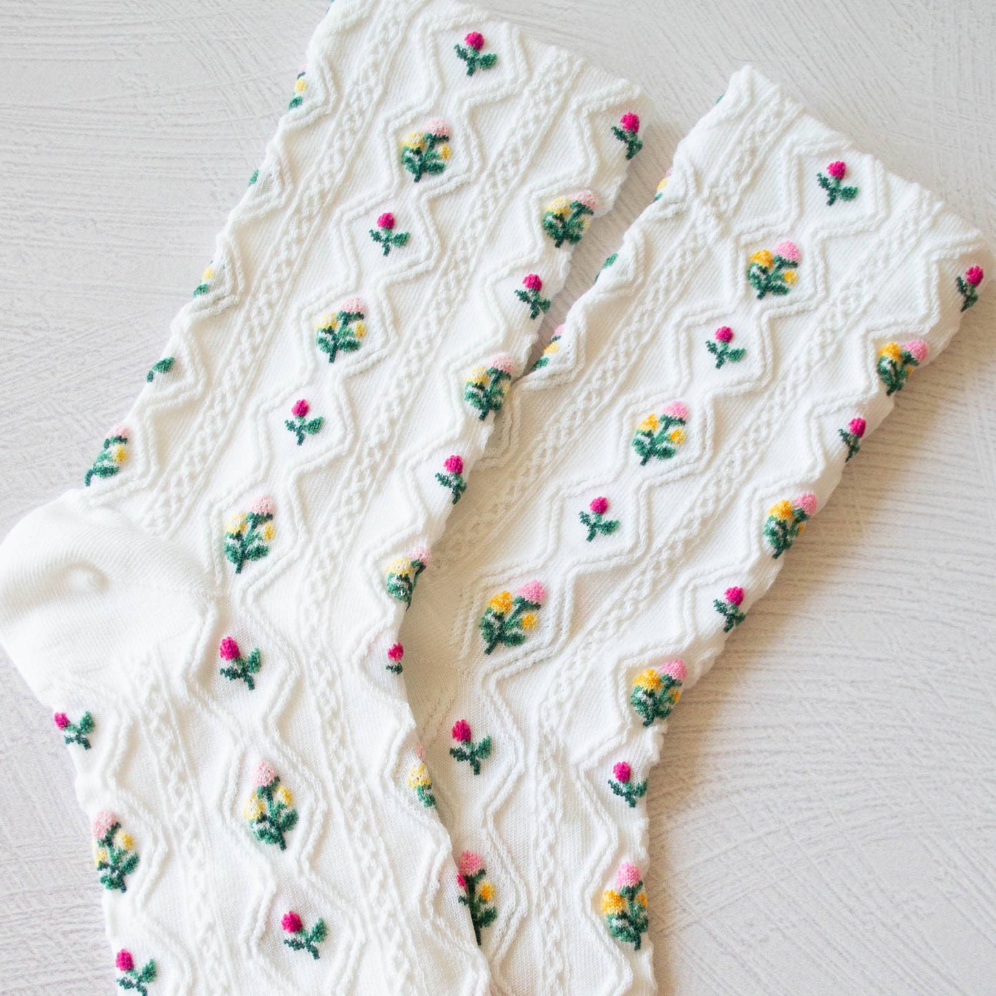 Romantic Floral Casual Socks: White